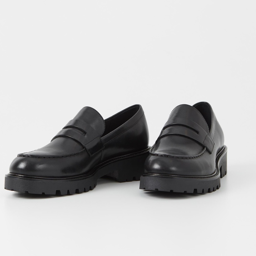 Vagabond Black loafers